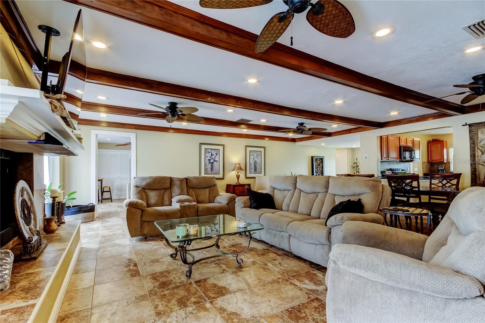 Image 14 of 55 For 14049 Yacht Club Boulevard