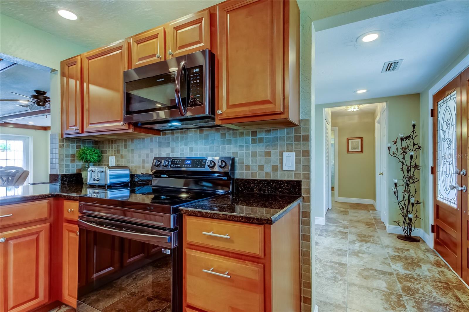 Image 24 of 55 For 14049 Yacht Club Boulevard