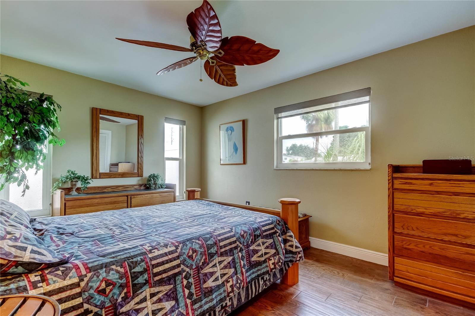 Image 44 of 55 For 14049 Yacht Club Boulevard