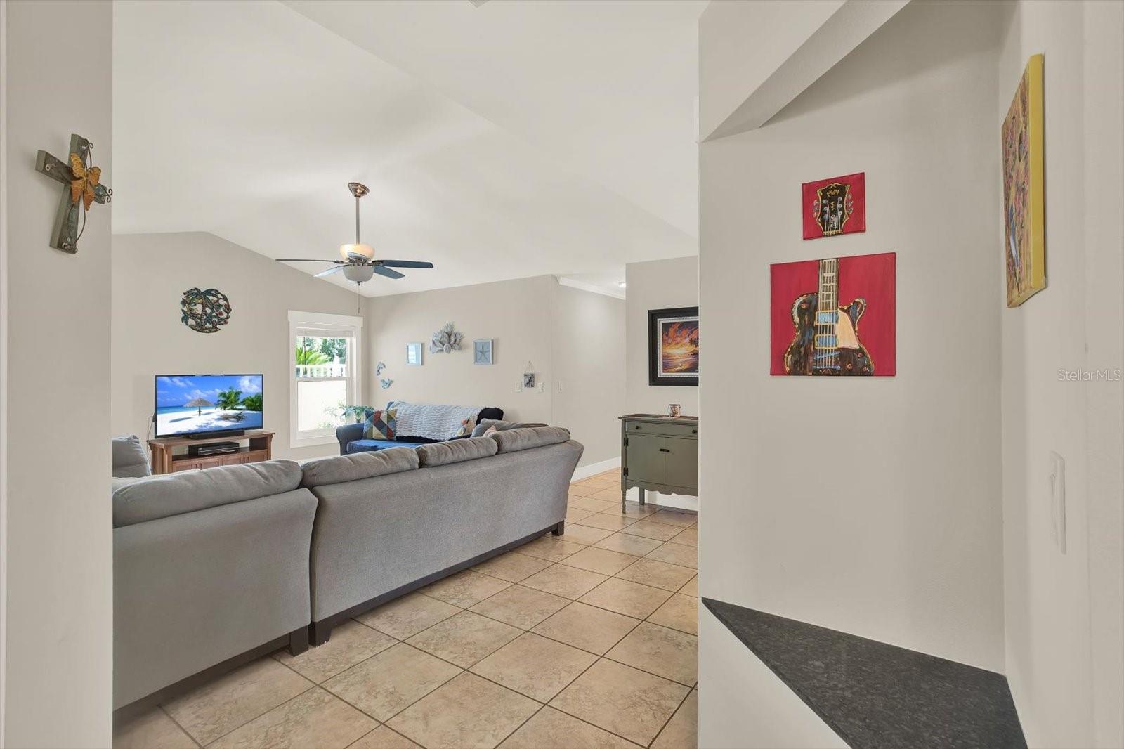 Image 20 of 55 For 10406 Crestfield Drive