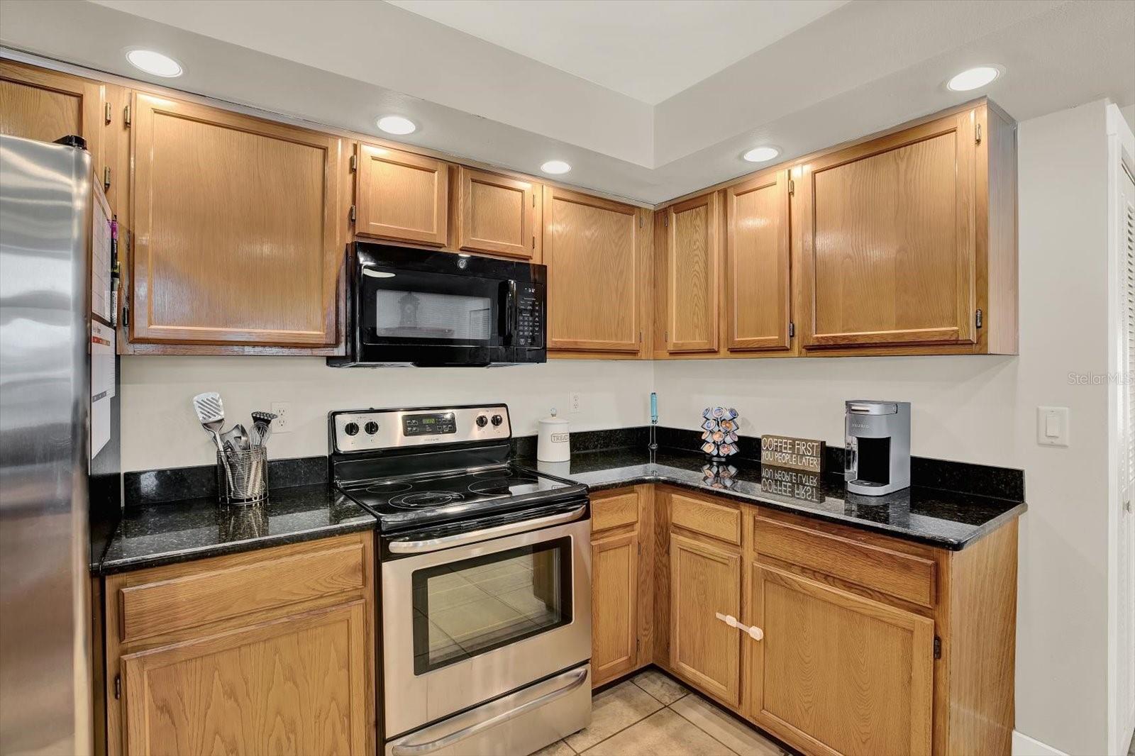 Image 21 of 55 For 10406 Crestfield Drive