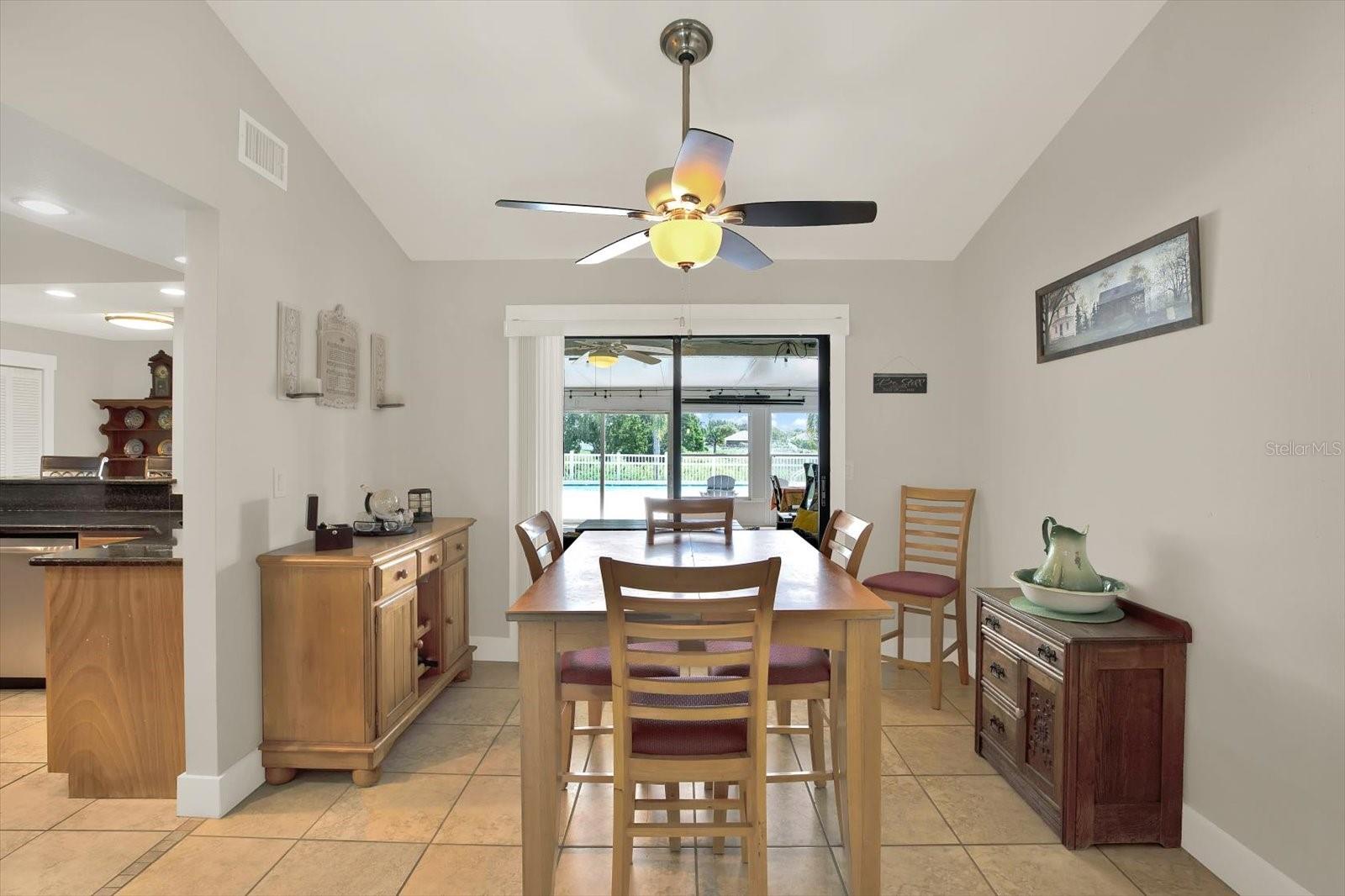 Image 26 of 55 For 10406 Crestfield Drive