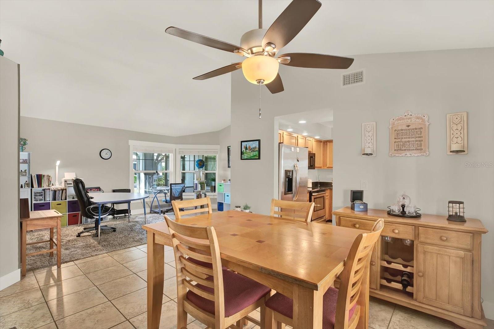 Image 27 of 55 For 10406 Crestfield Drive