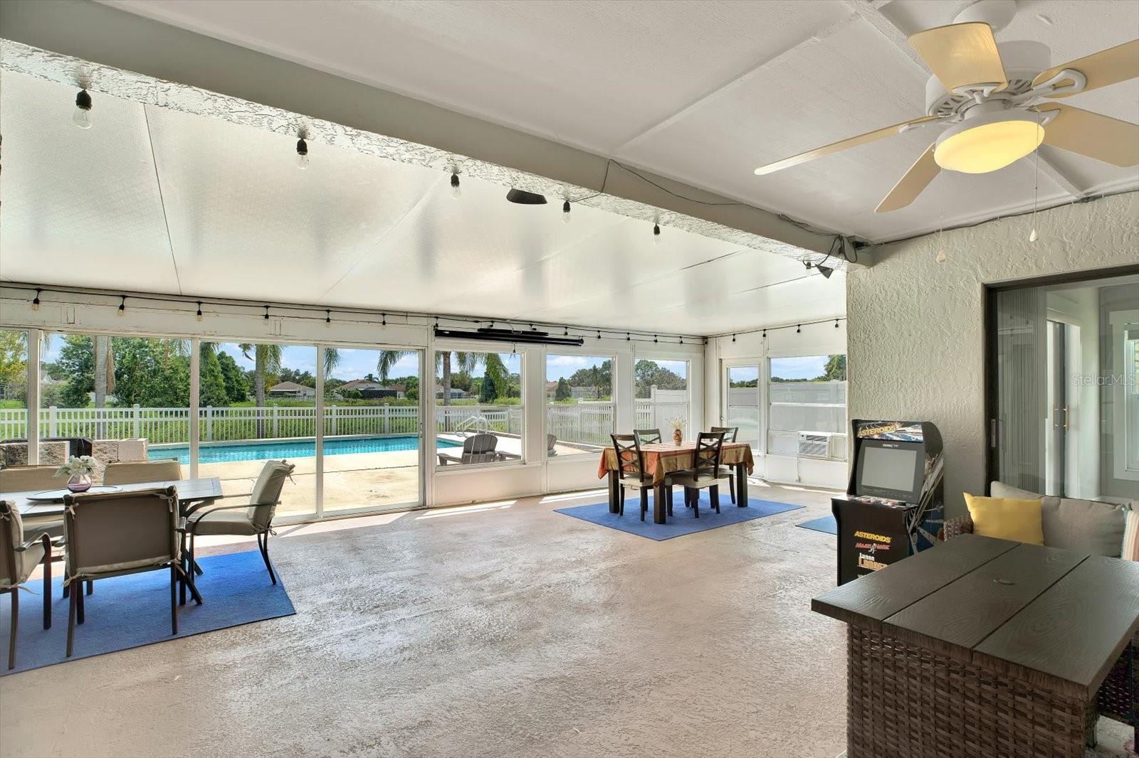 Image 4 of 55 For 10406 Crestfield Drive