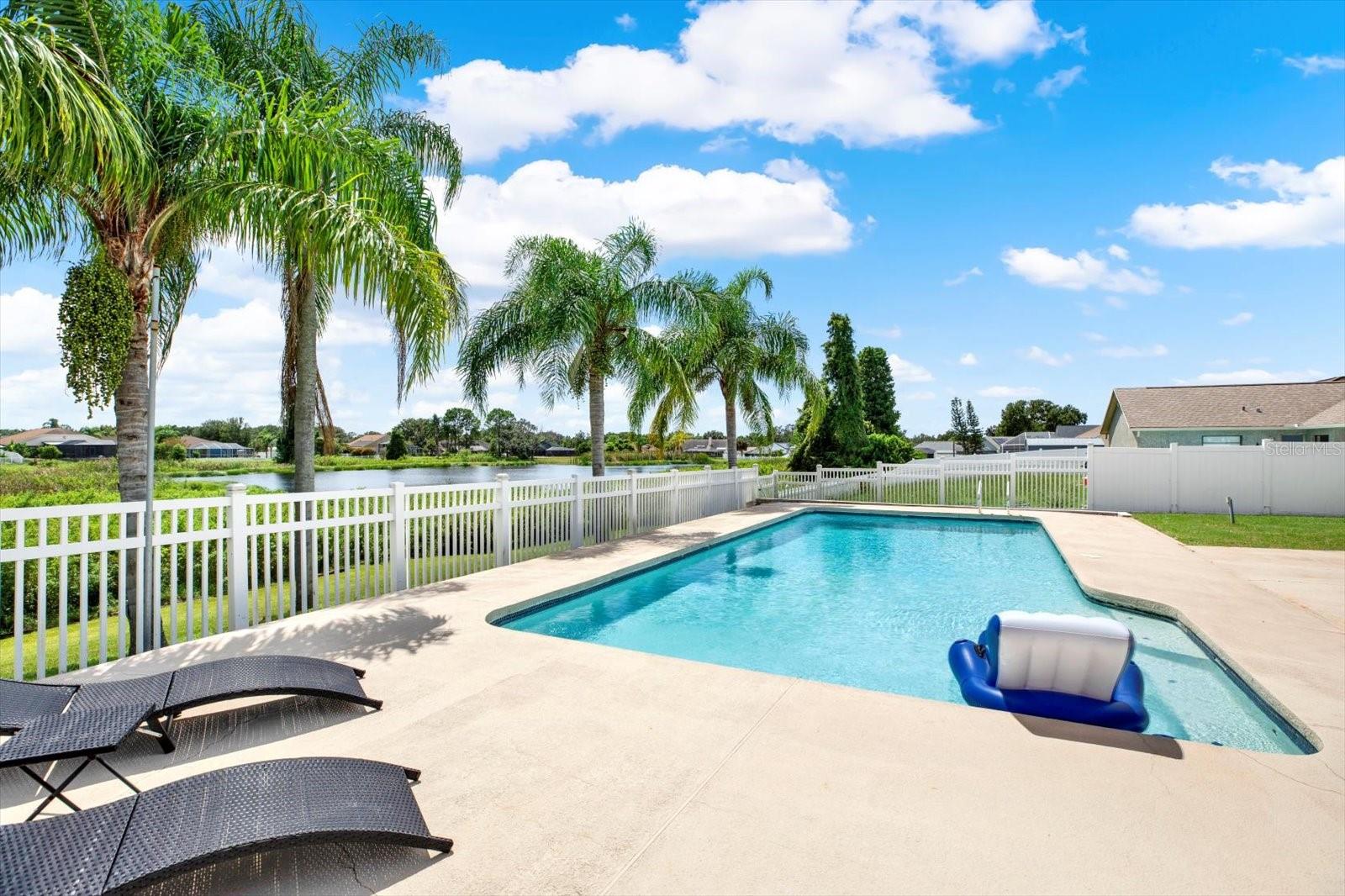 Image 8 of 55 For 10406 Crestfield Drive