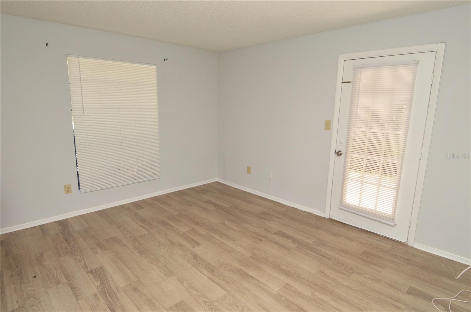 Image 14 of 90 For 8723 Fancy Finch Drive 102