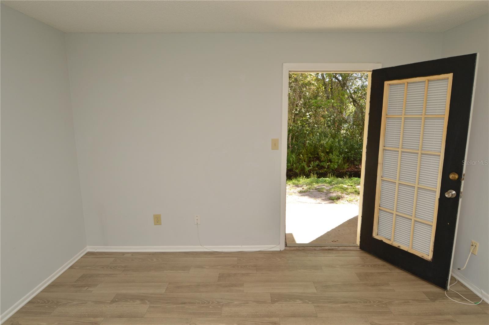 Image 15 of 90 For 8723 Fancy Finch Drive 102