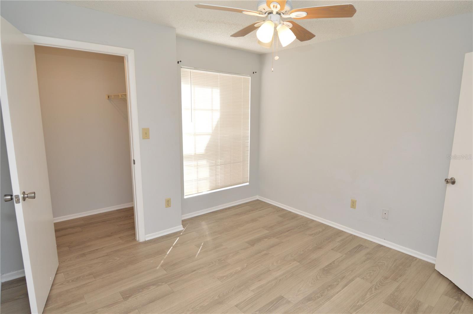 Image 20 of 90 For 8723 Fancy Finch Drive 102