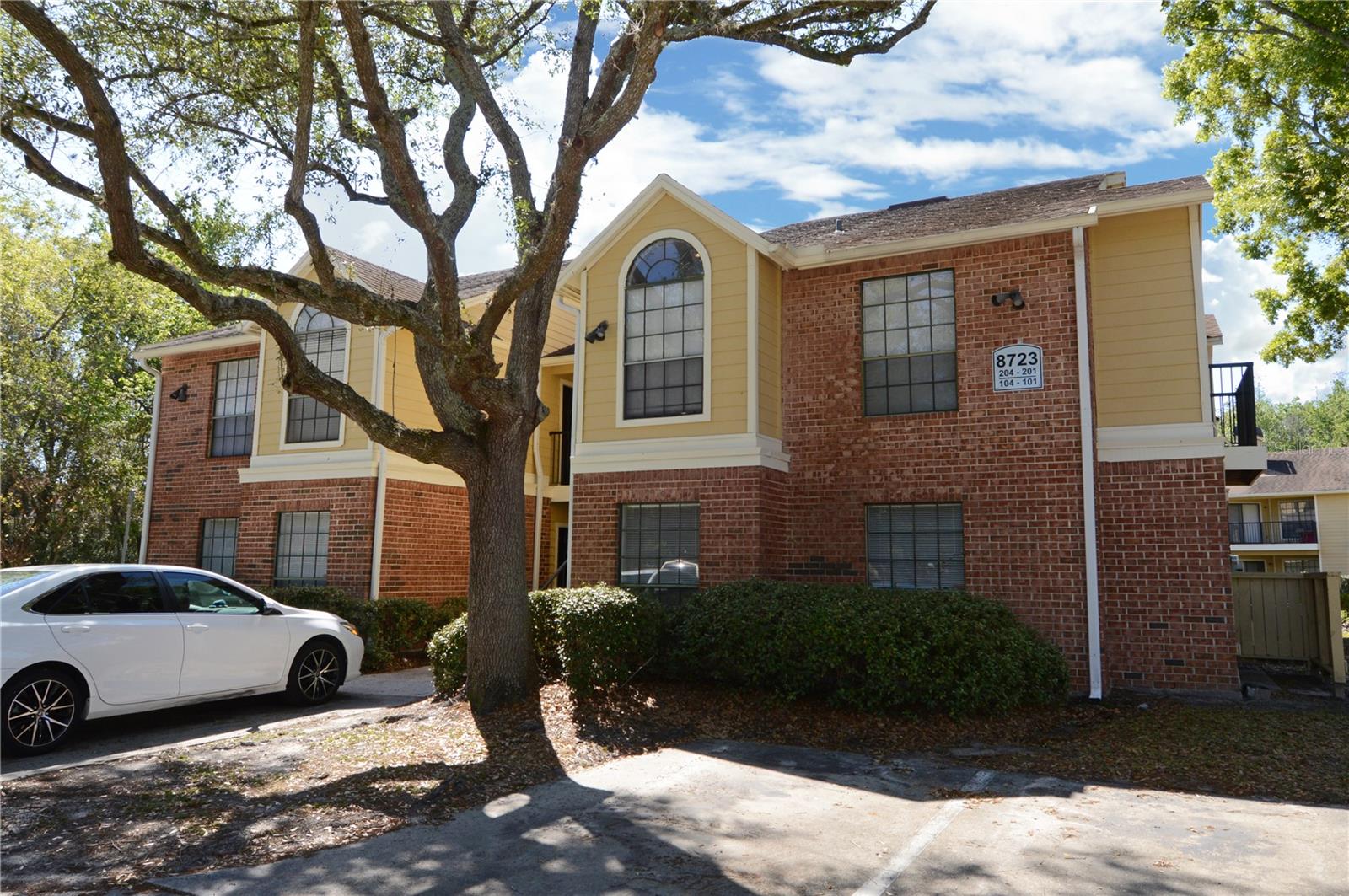 Image 3 of 90 For 8723 Fancy Finch Drive 102
