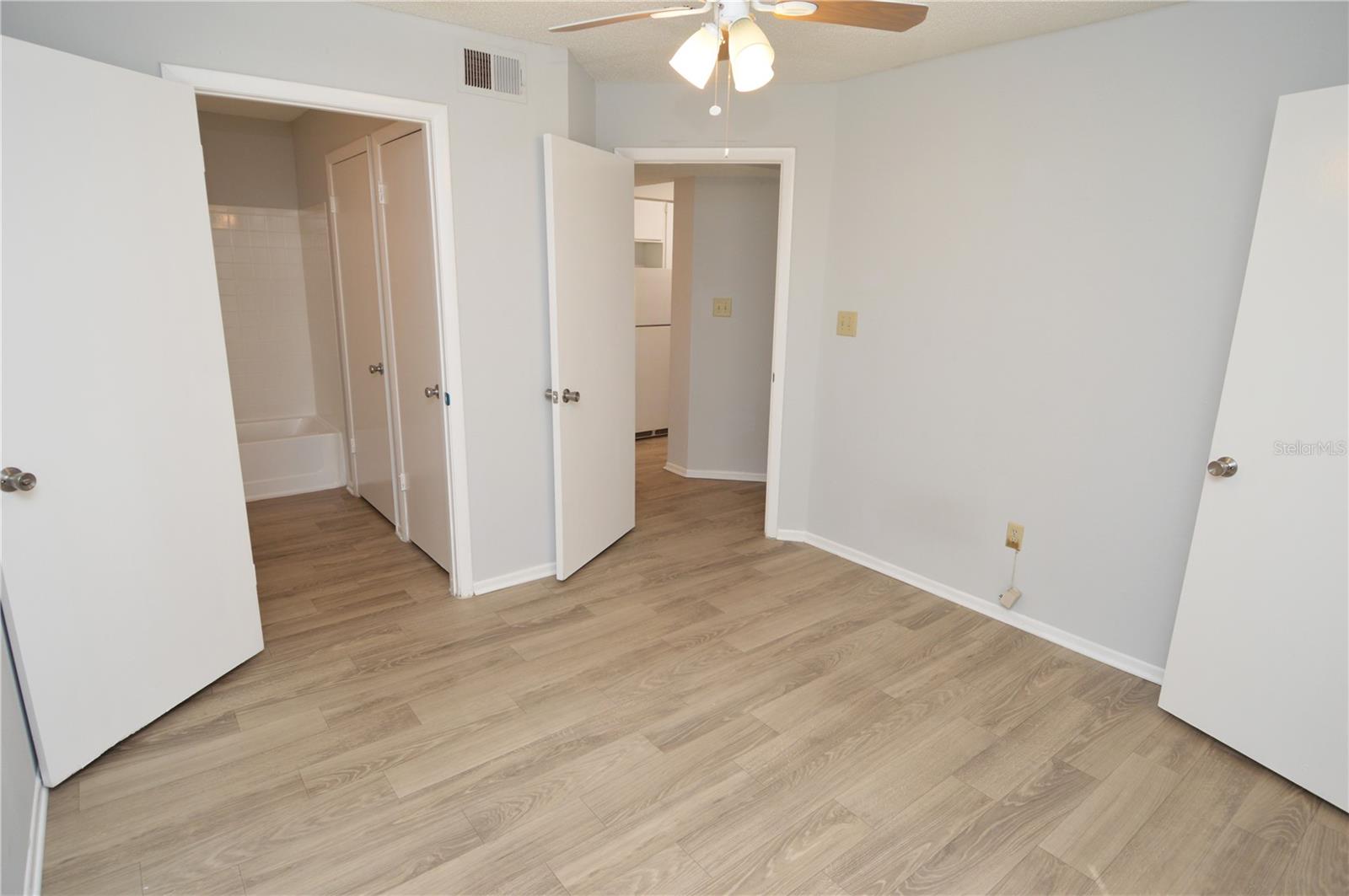 Image 33 of 90 For 8723 Fancy Finch Drive 102