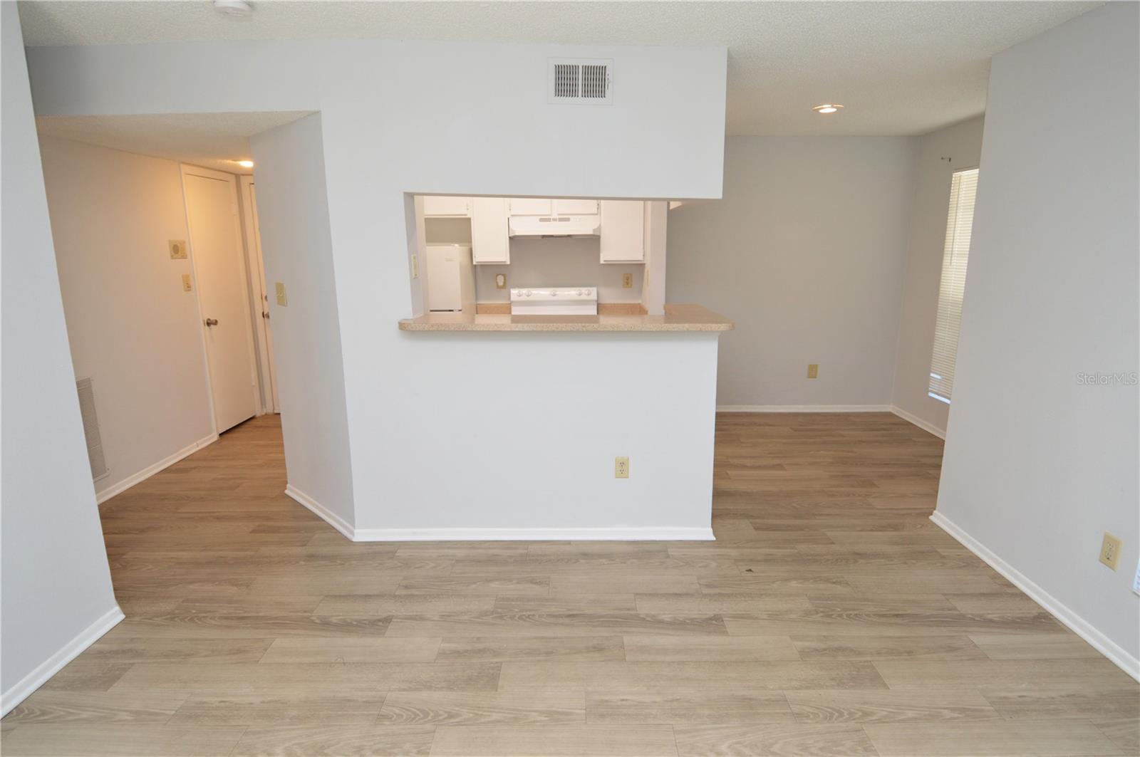 Image 5 of 90 For 8723 Fancy Finch Drive 102