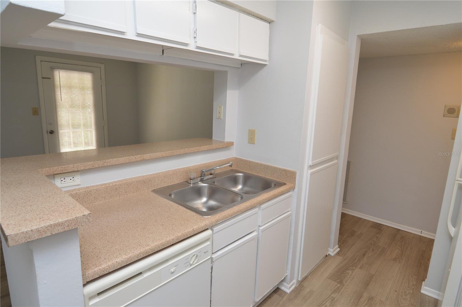 Image 8 of 90 For 8723 Fancy Finch Drive 102