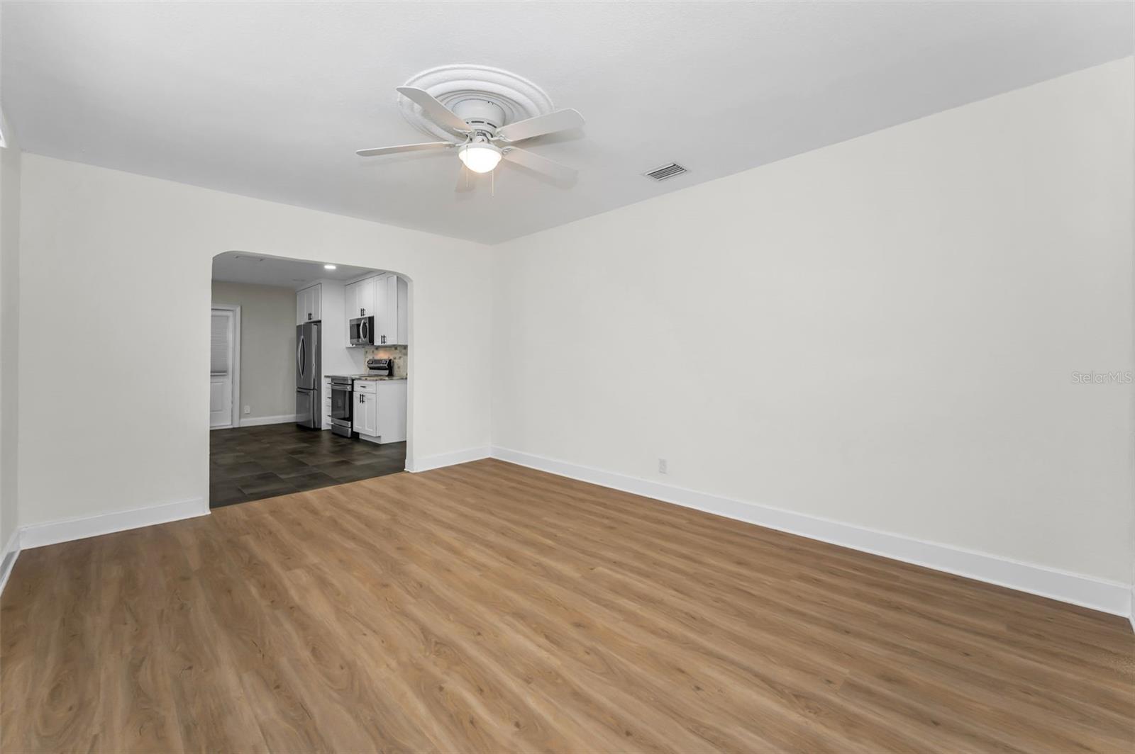 Image 9 of 29 For 3237 4th Avenue S