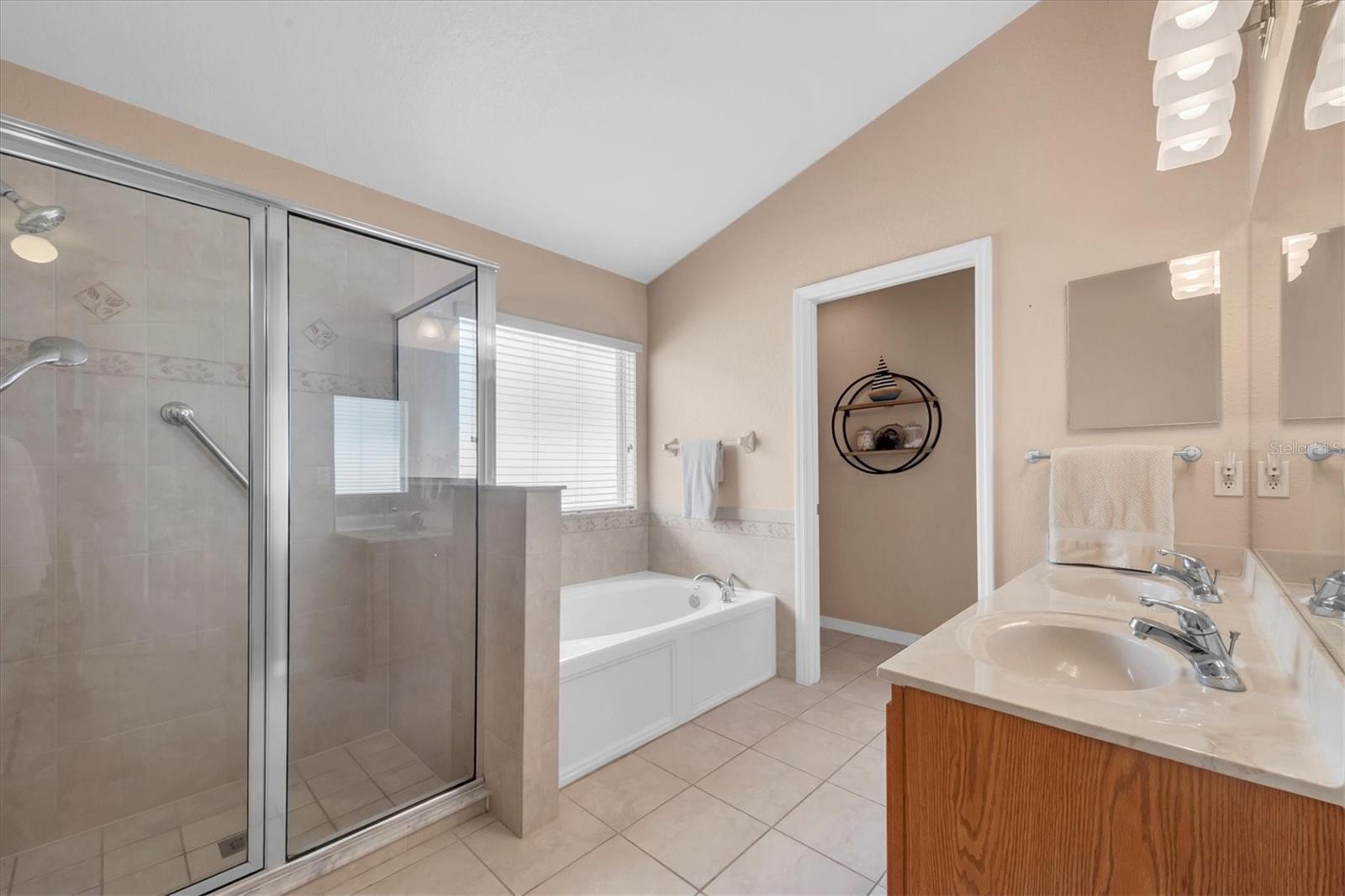 Image 22 of 44 For 8249 Peak Avenue