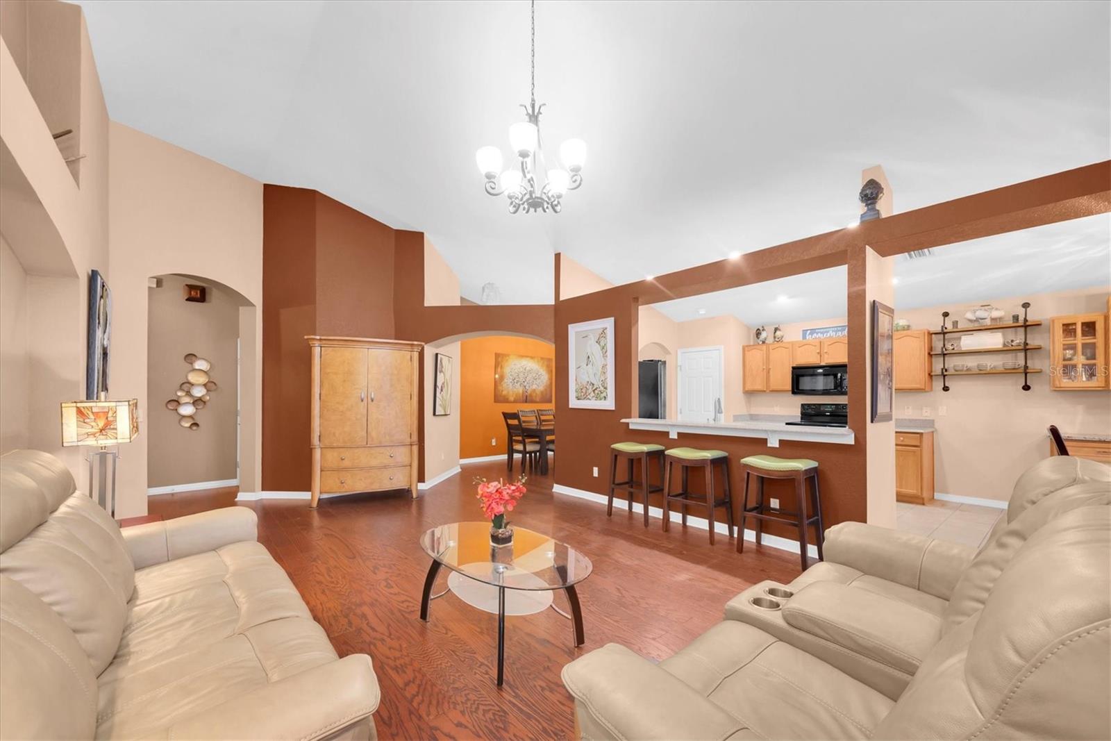 Image 7 of 44 For 8249 Peak Avenue