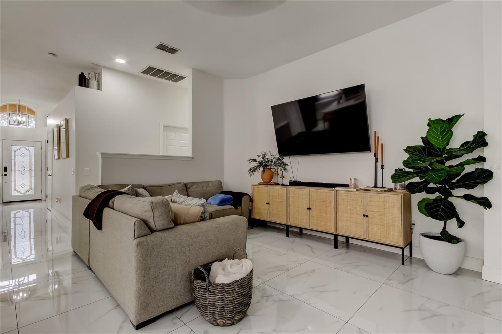 Listing photo id 19 for 4710 Dunnie Drive