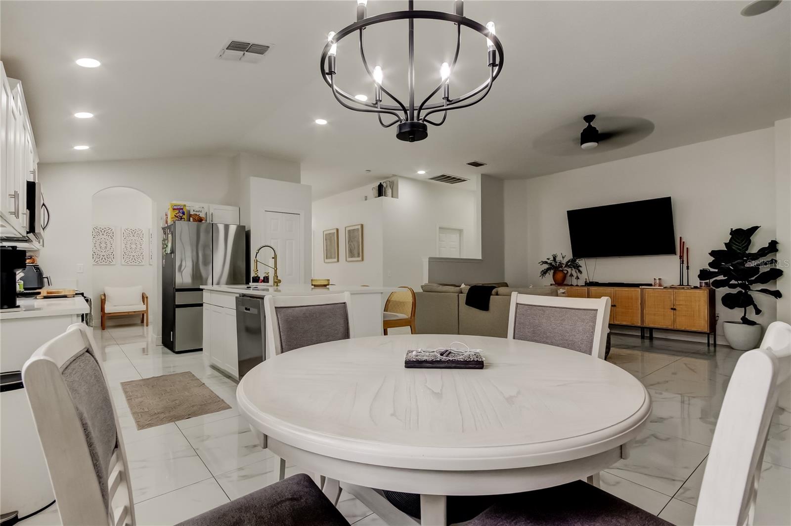 Listing photo id 24 for 4710 Dunnie Drive