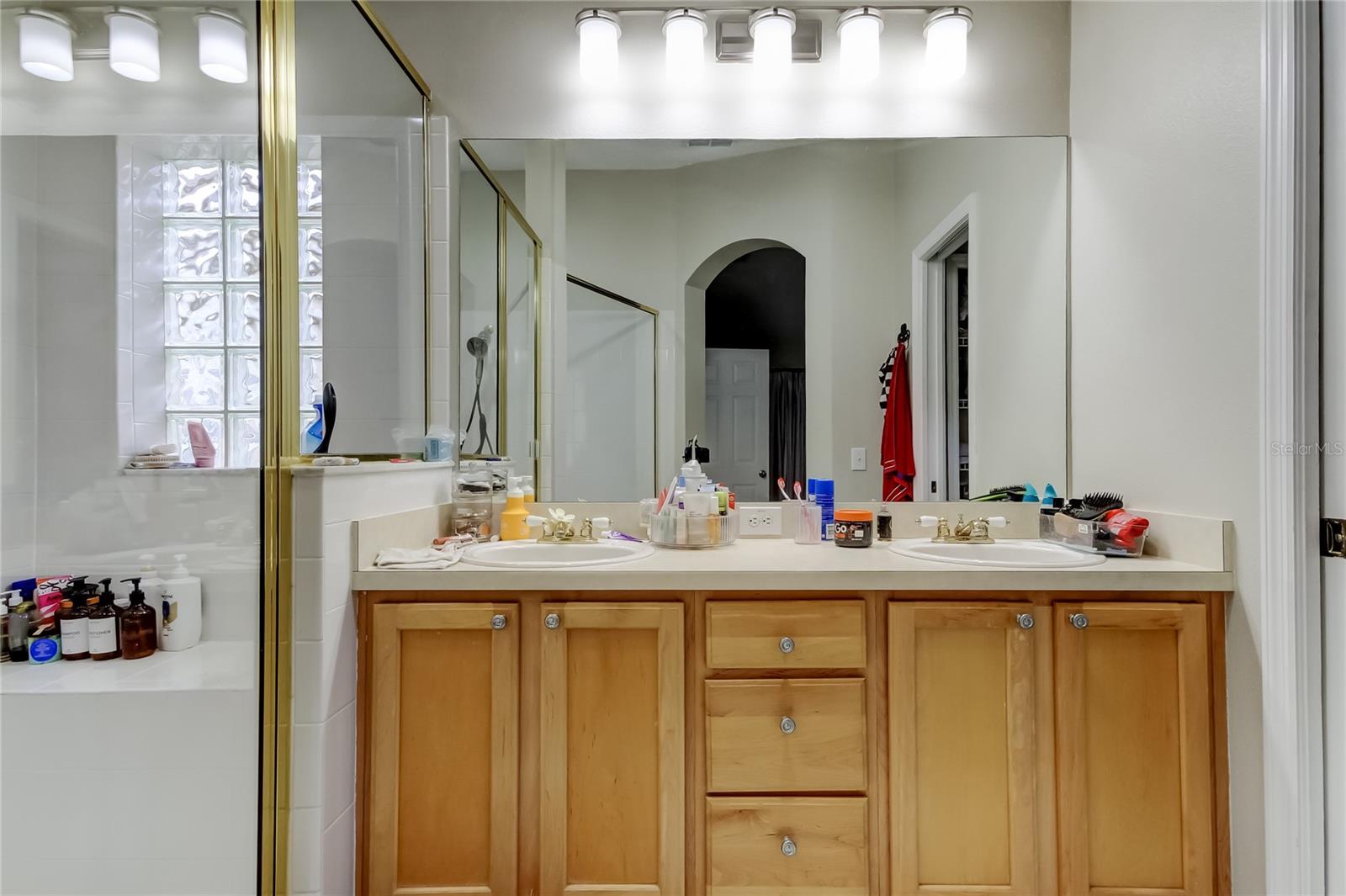 Listing photo id 26 for 4710 Dunnie Drive