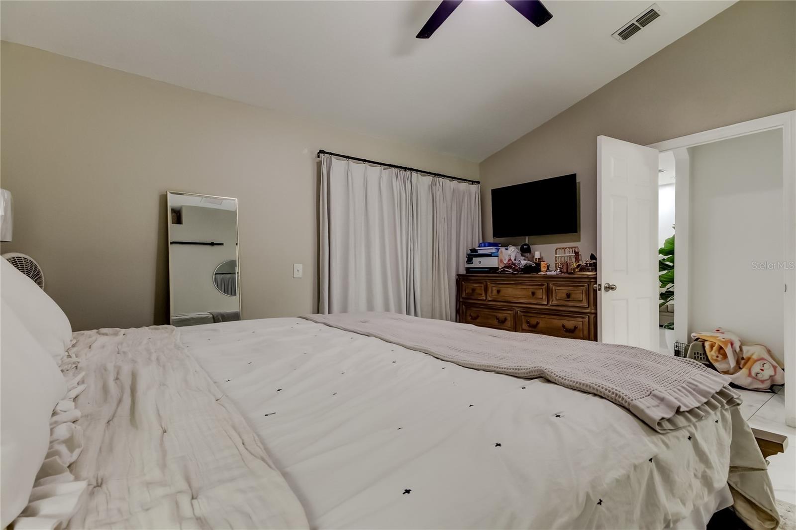 Listing photo id 28 for 4710 Dunnie Drive