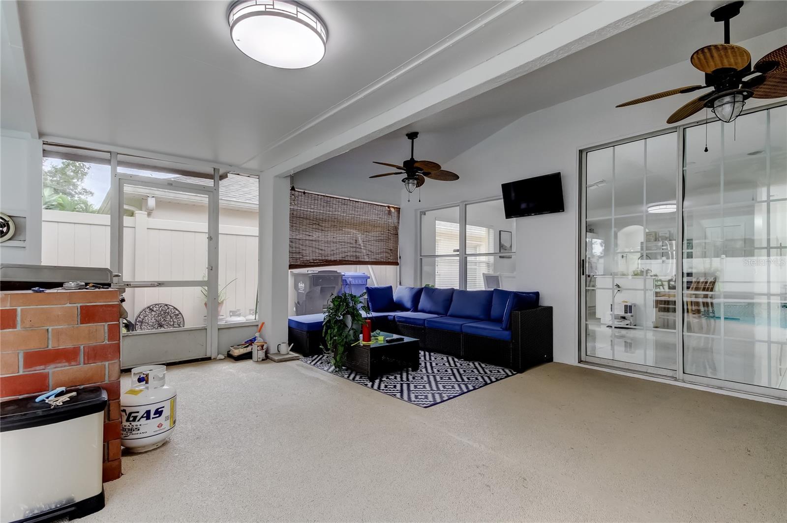 Listing photo id 41 for 4710 Dunnie Drive