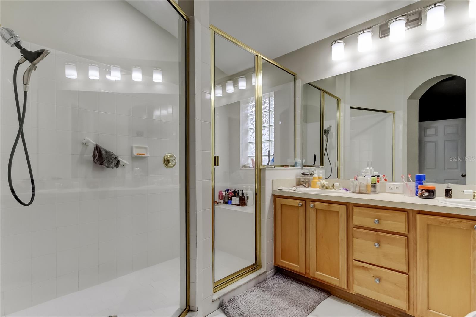 Listing photo id 7 for 4710 Dunnie Drive