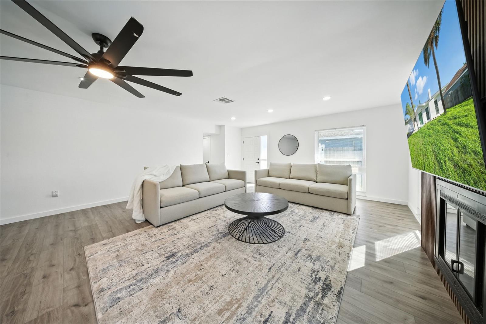 Image 11 of 40 For 429 88th Avenue