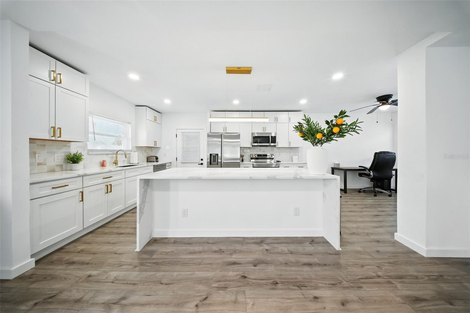 Image 13 of 40 For 429 88th Avenue