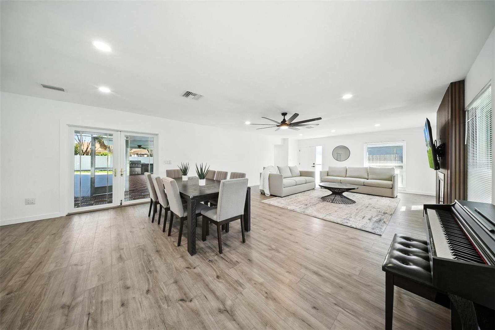 Image 15 of 40 For 429 88th Avenue