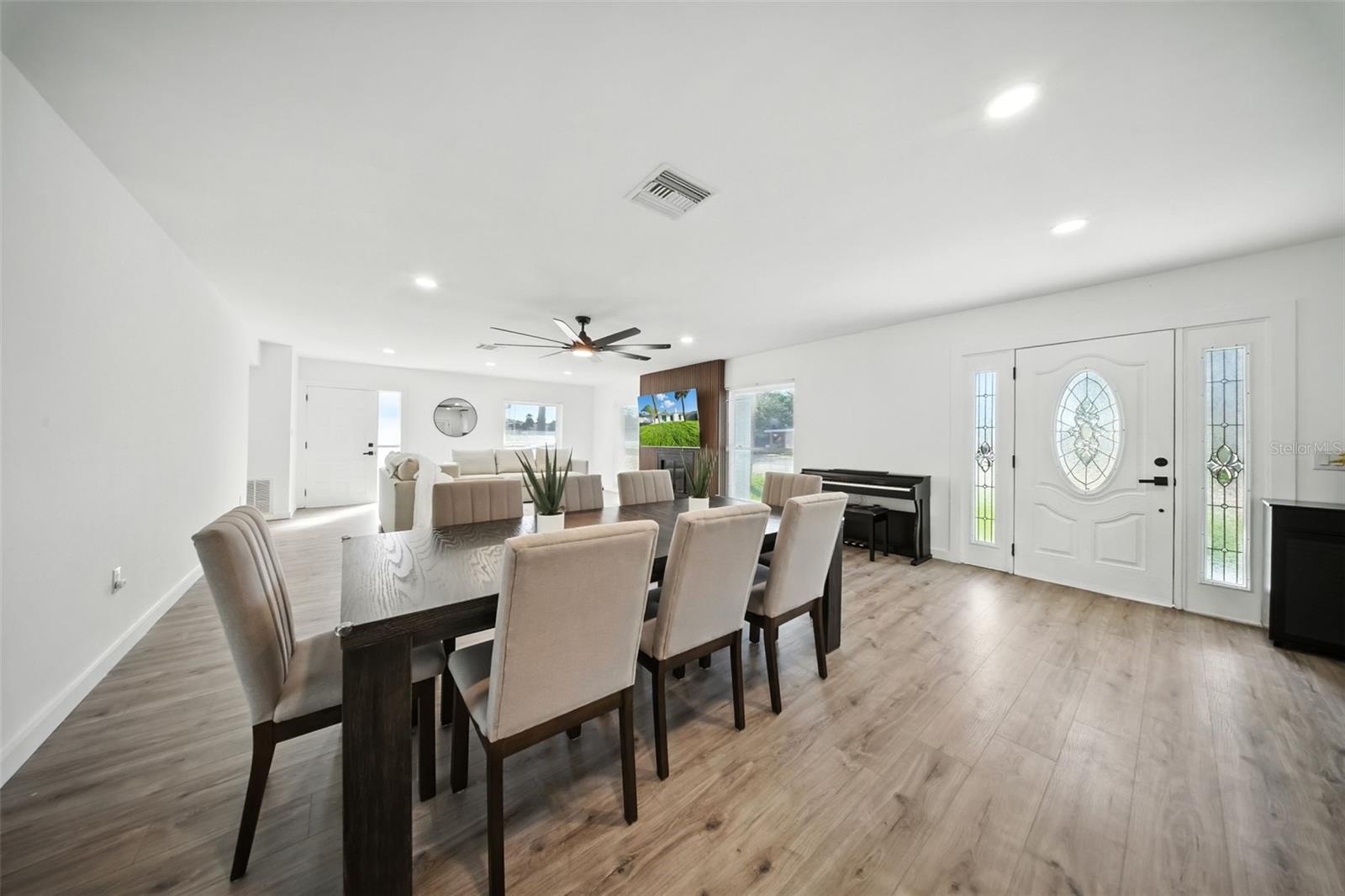 Image 7 of 40 For 429 88th Avenue