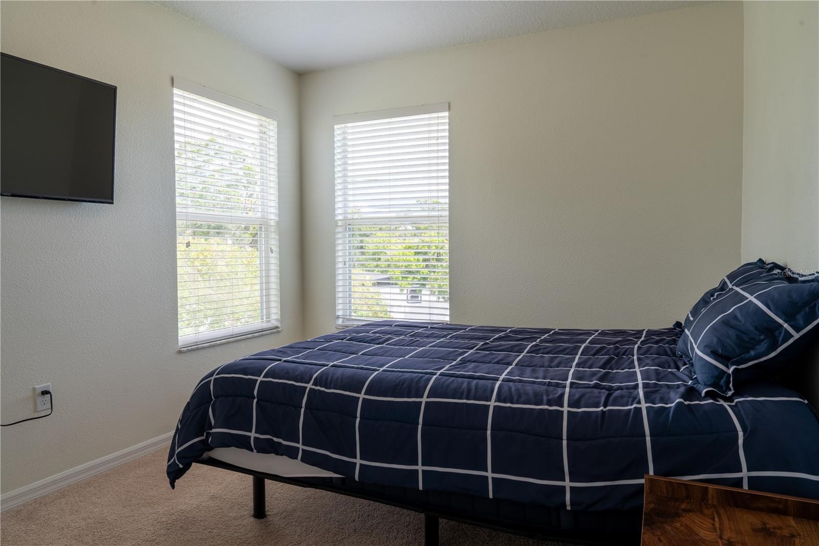 Image 13 of 20 For 6941 47th Way N