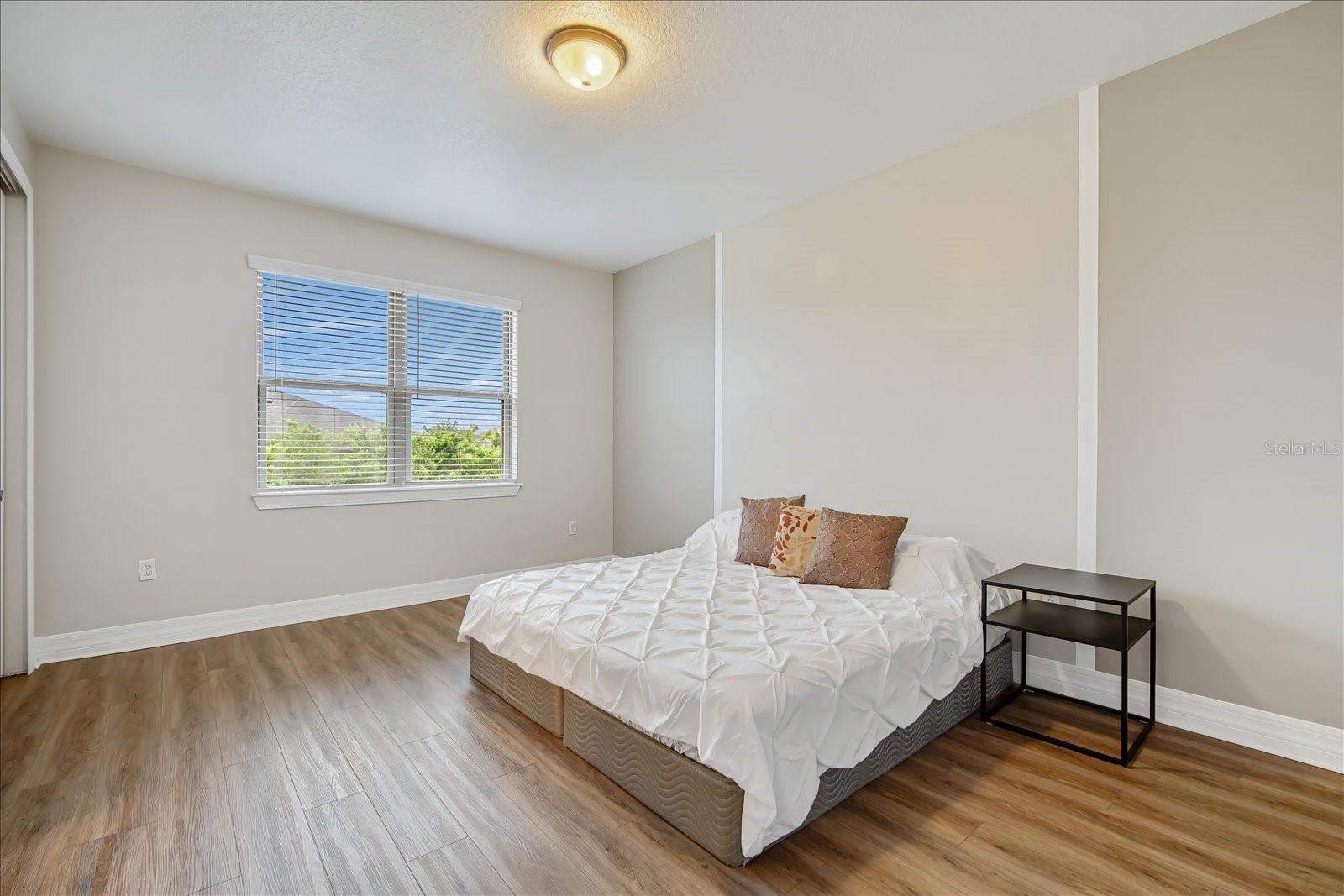 Image 12 of 26 For 1506 Glen Alpine Place