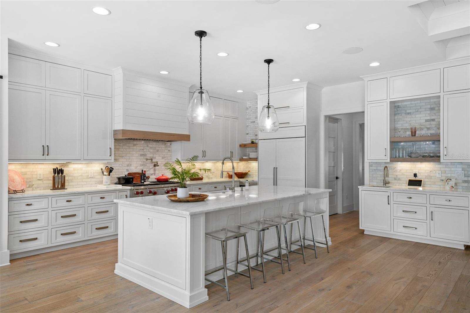 Image 12 of 67 For 555 Suwanee Circle