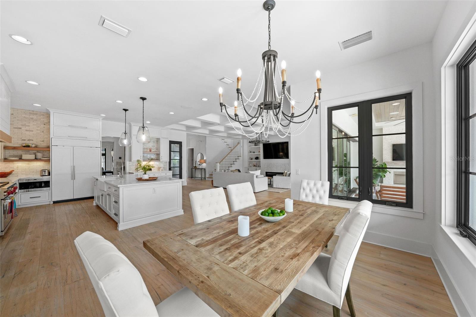 Image 18 of 67 For 555 Suwanee Circle
