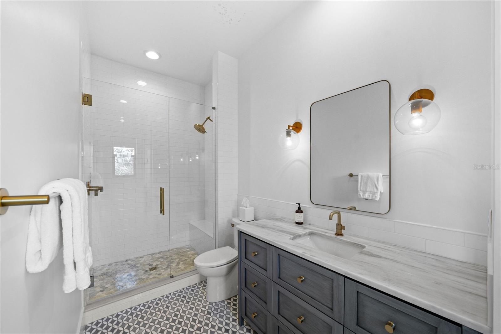 Image 45 of 67 For 555 Suwanee Circle