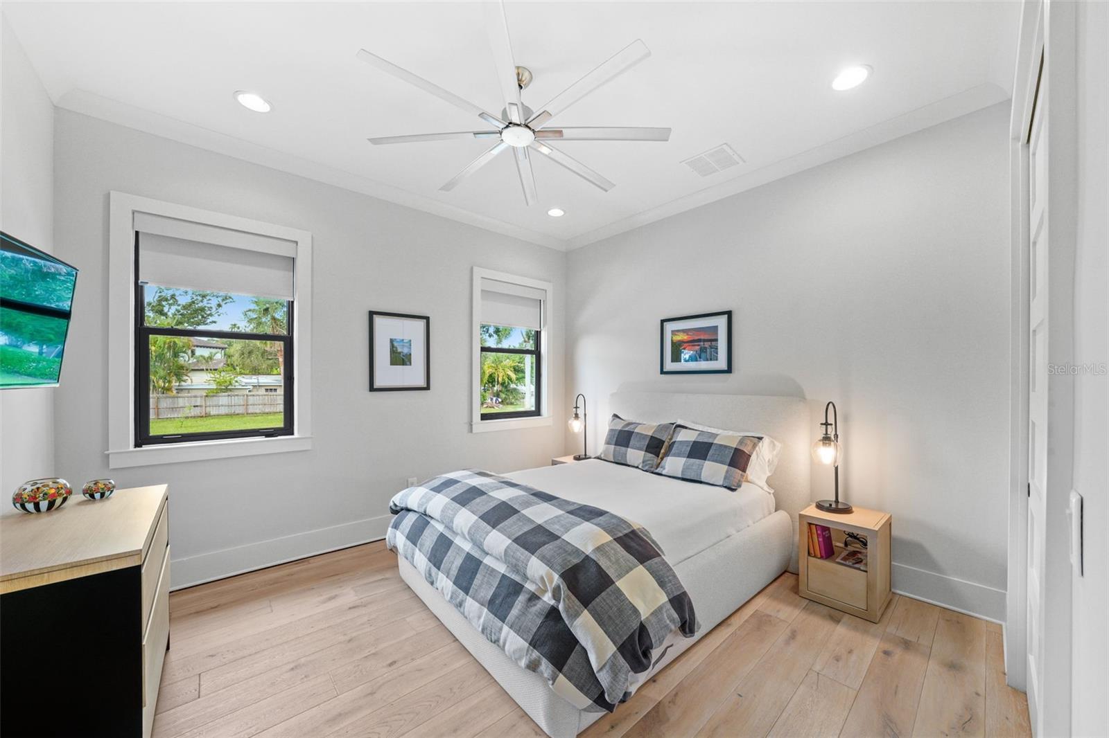 Image 47 of 67 For 555 Suwanee Circle