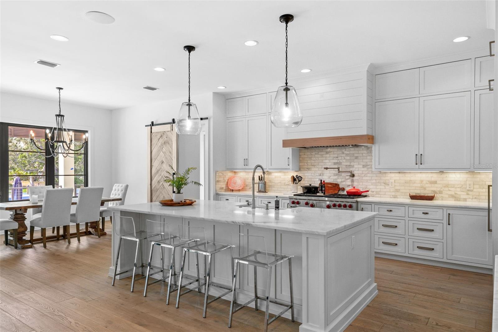 Image 9 of 67 For 555 Suwanee Circle