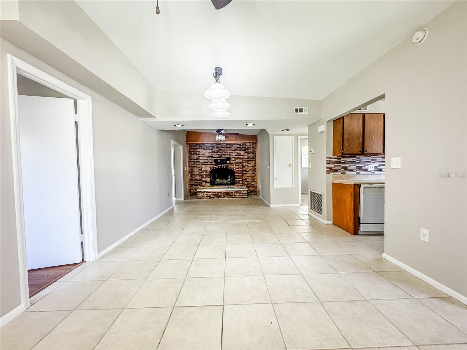 Image 6 of 16 For 8184 Rose Terrace