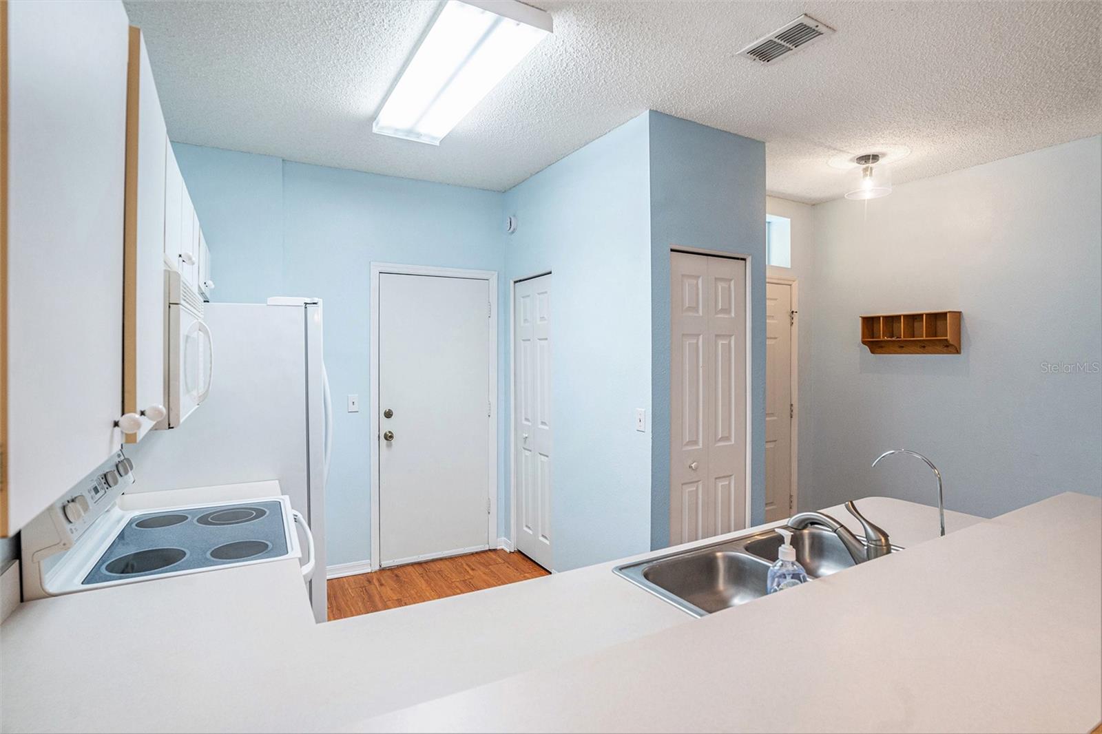 Image 8 of 31 For 2619 Newcomb Court