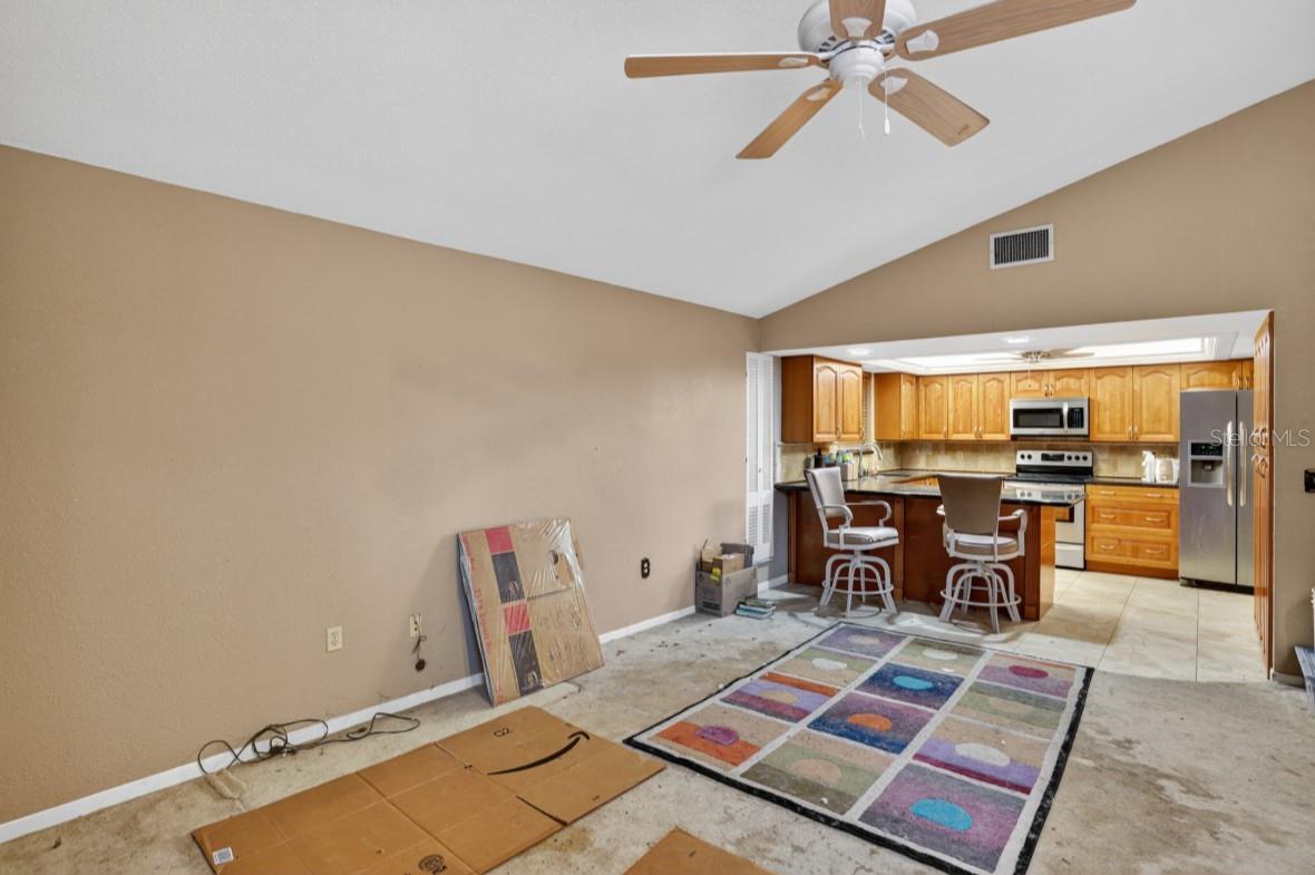 Image 4 of 41 For 2643 Burntfork Drive