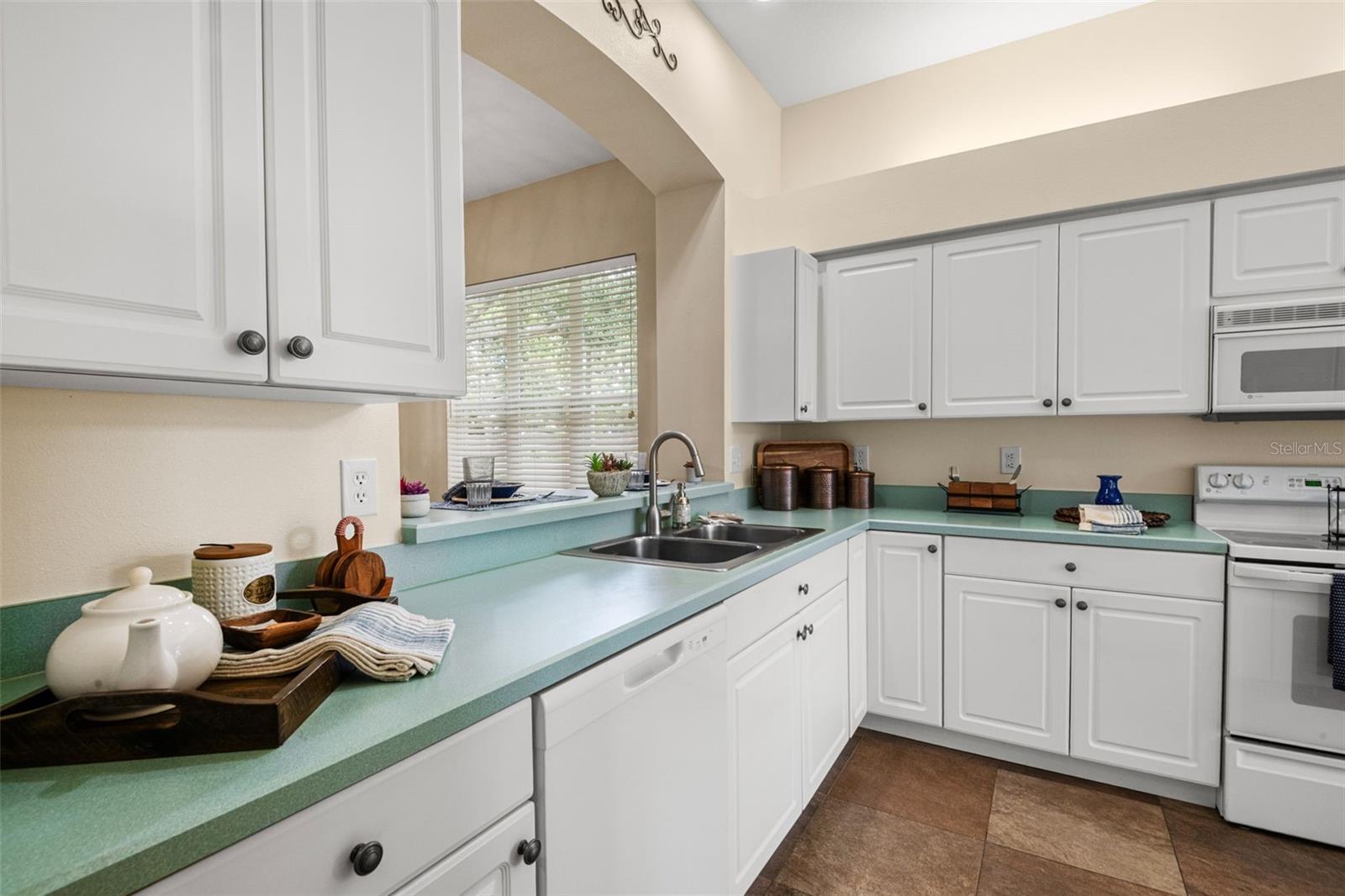 Image 12 of 67 For 4831 Pebble Brook Drive