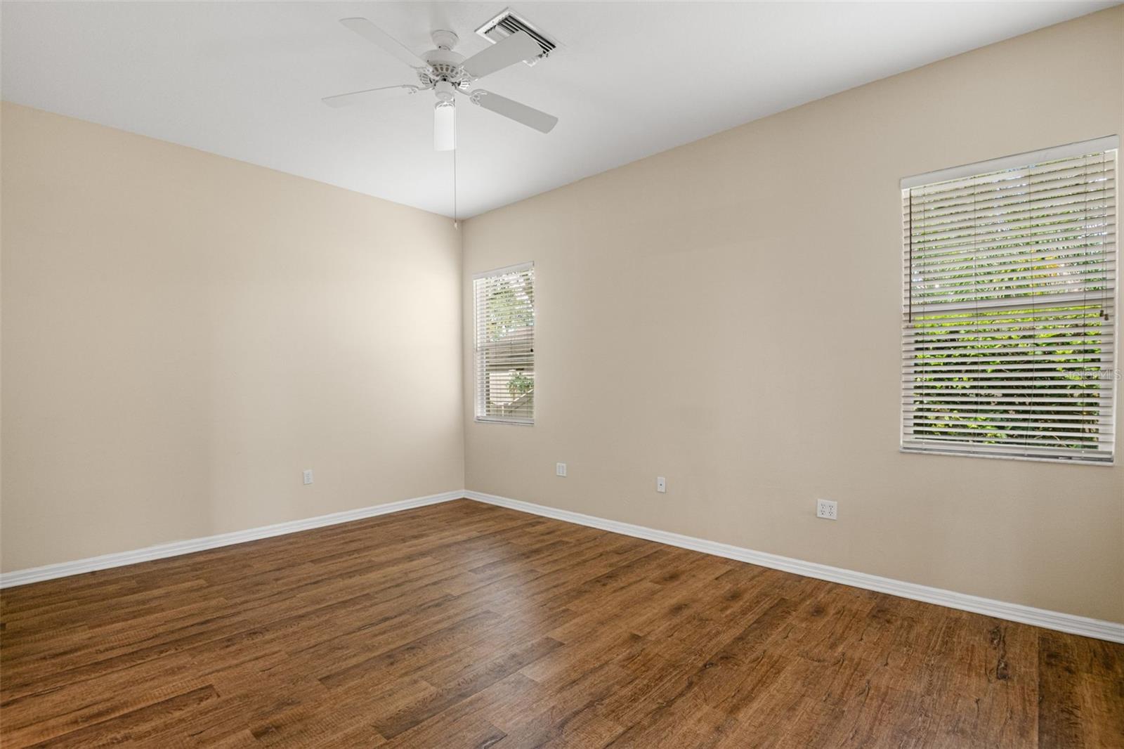 Image 19 of 67 For 4831 Pebble Brook Drive