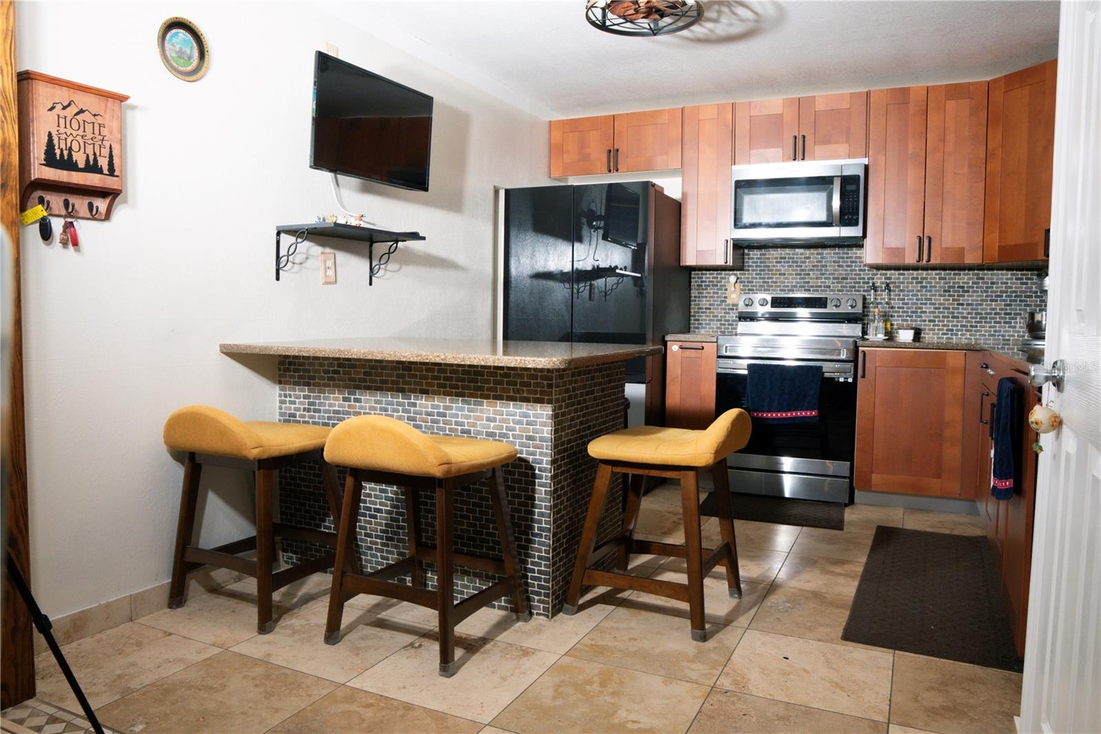 Image 19 of 76 For 5834 98th Avenue N