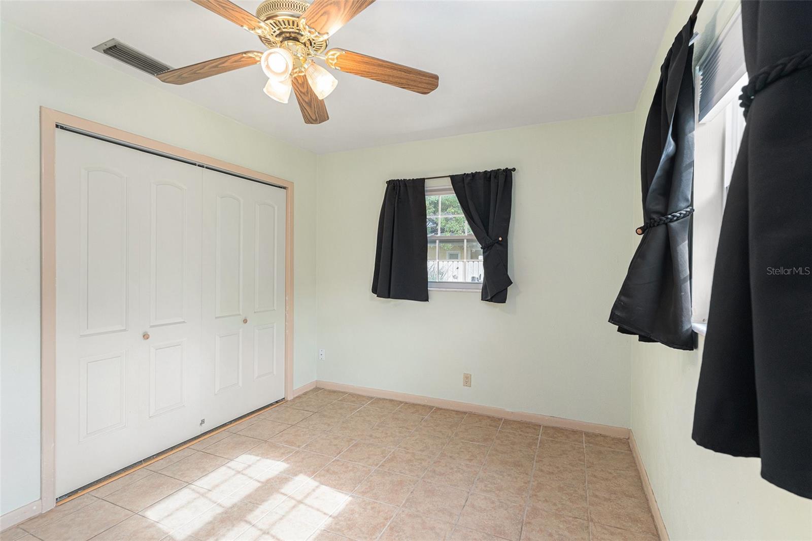 Image 10 of 18 For 3915 Gray Street