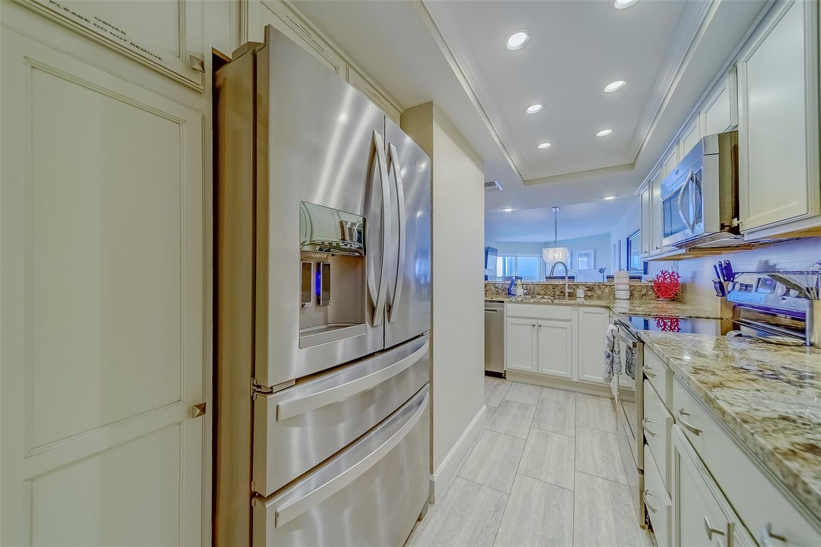 Image 10 of 63 For 17980 Gulf Boulevard 402