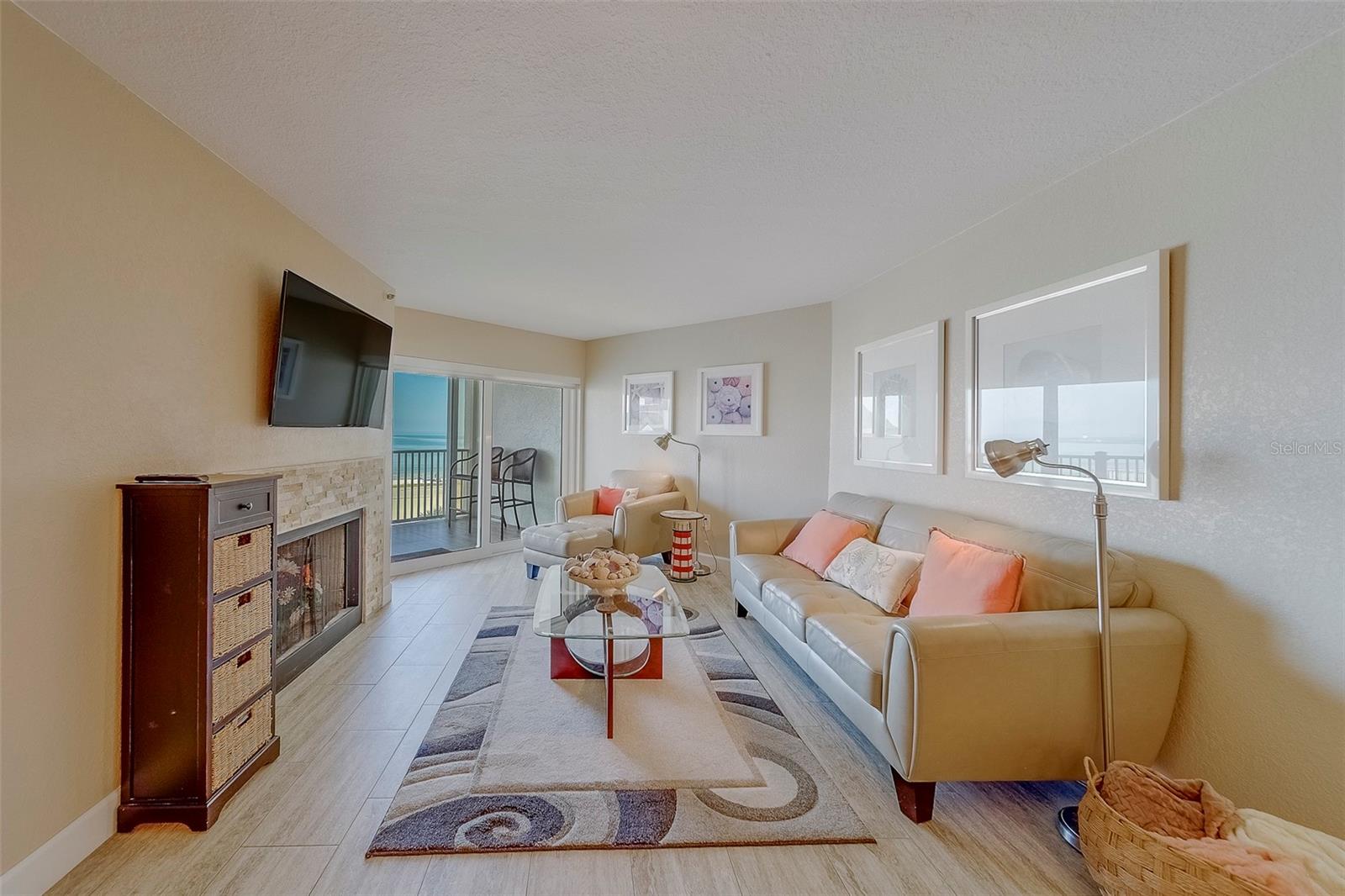 Image 17 of 63 For 17980 Gulf Boulevard 402