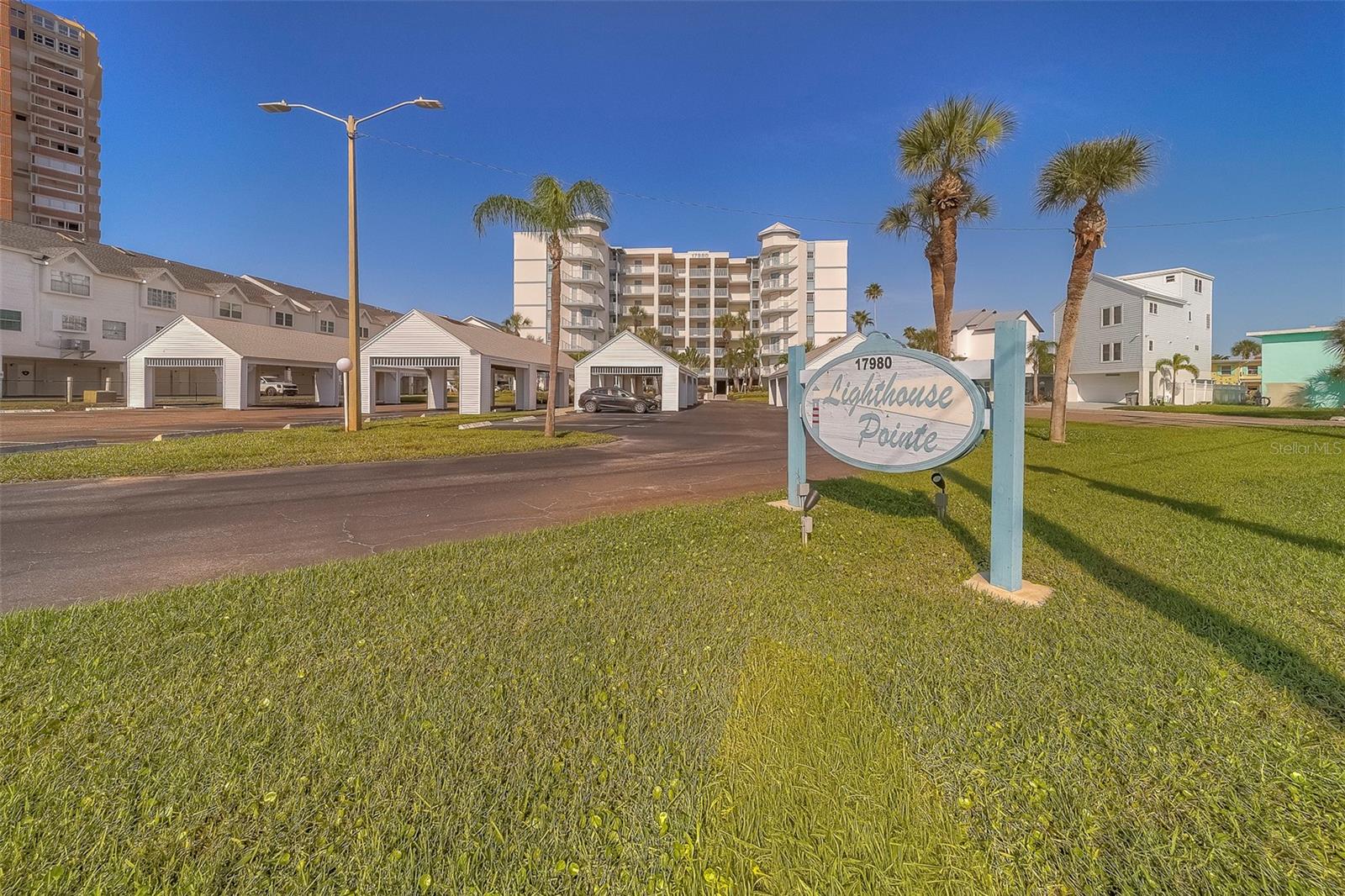 Image 2 of 63 For 17980 Gulf Boulevard 402