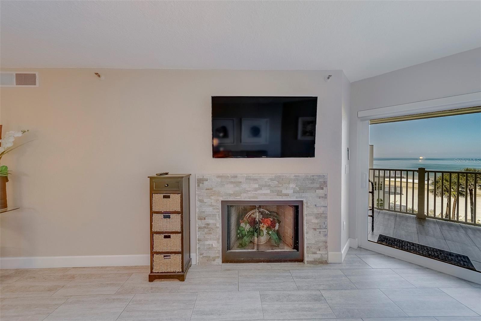 Image 20 of 63 For 17980 Gulf Boulevard 402