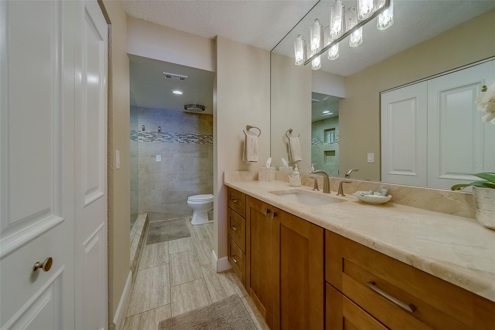 Image 23 of 63 For 17980 Gulf Boulevard 402