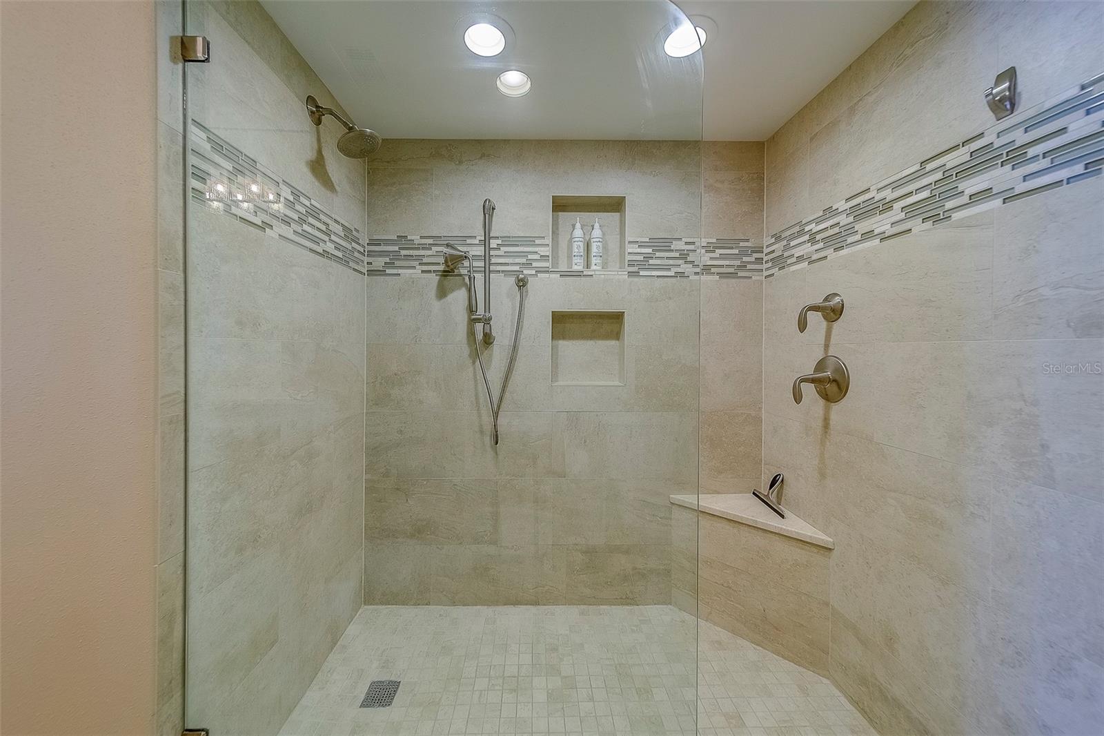 Image 26 of 63 For 17980 Gulf Boulevard 402