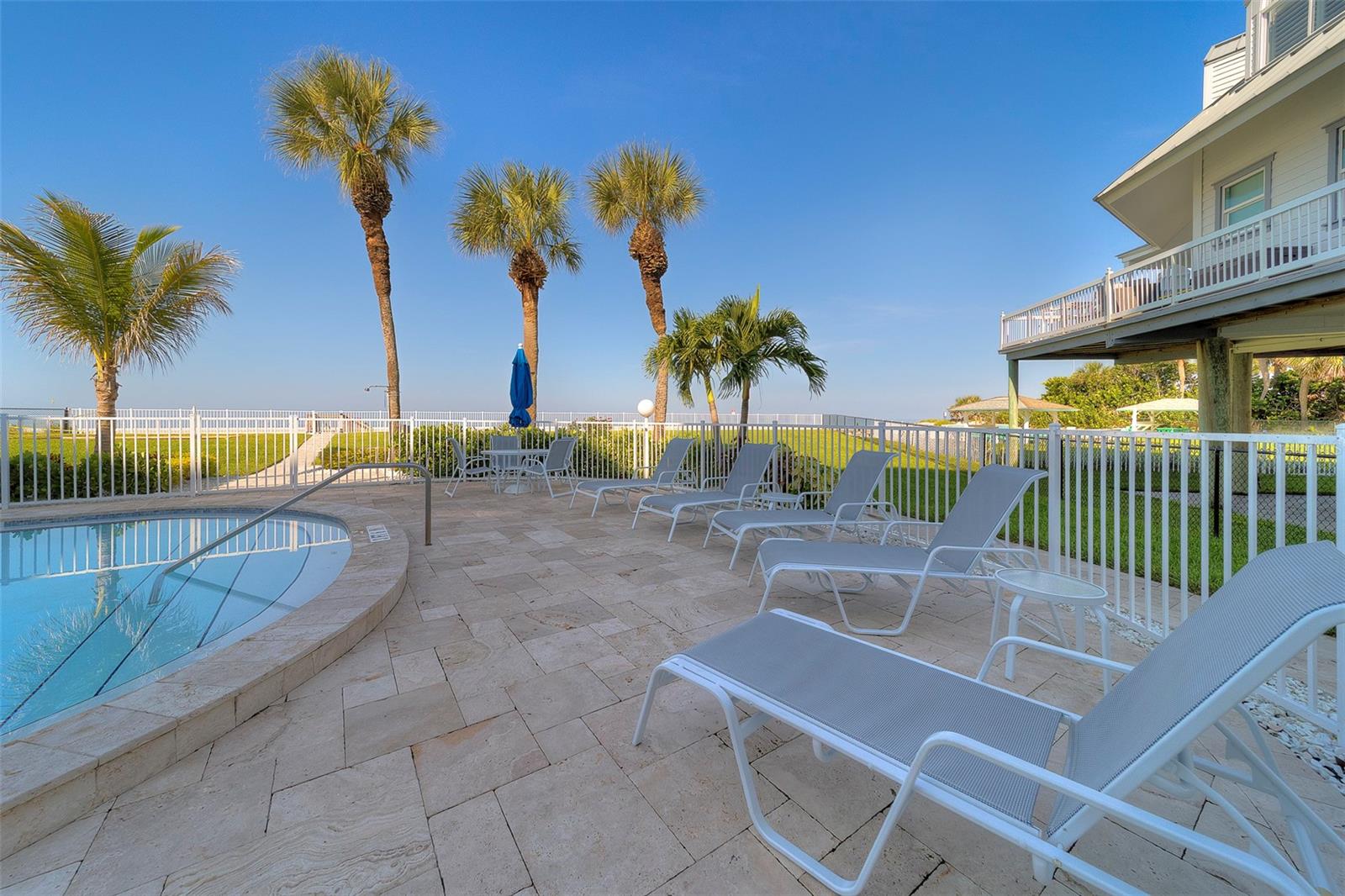 Image 46 of 63 For 17980 Gulf Boulevard 402